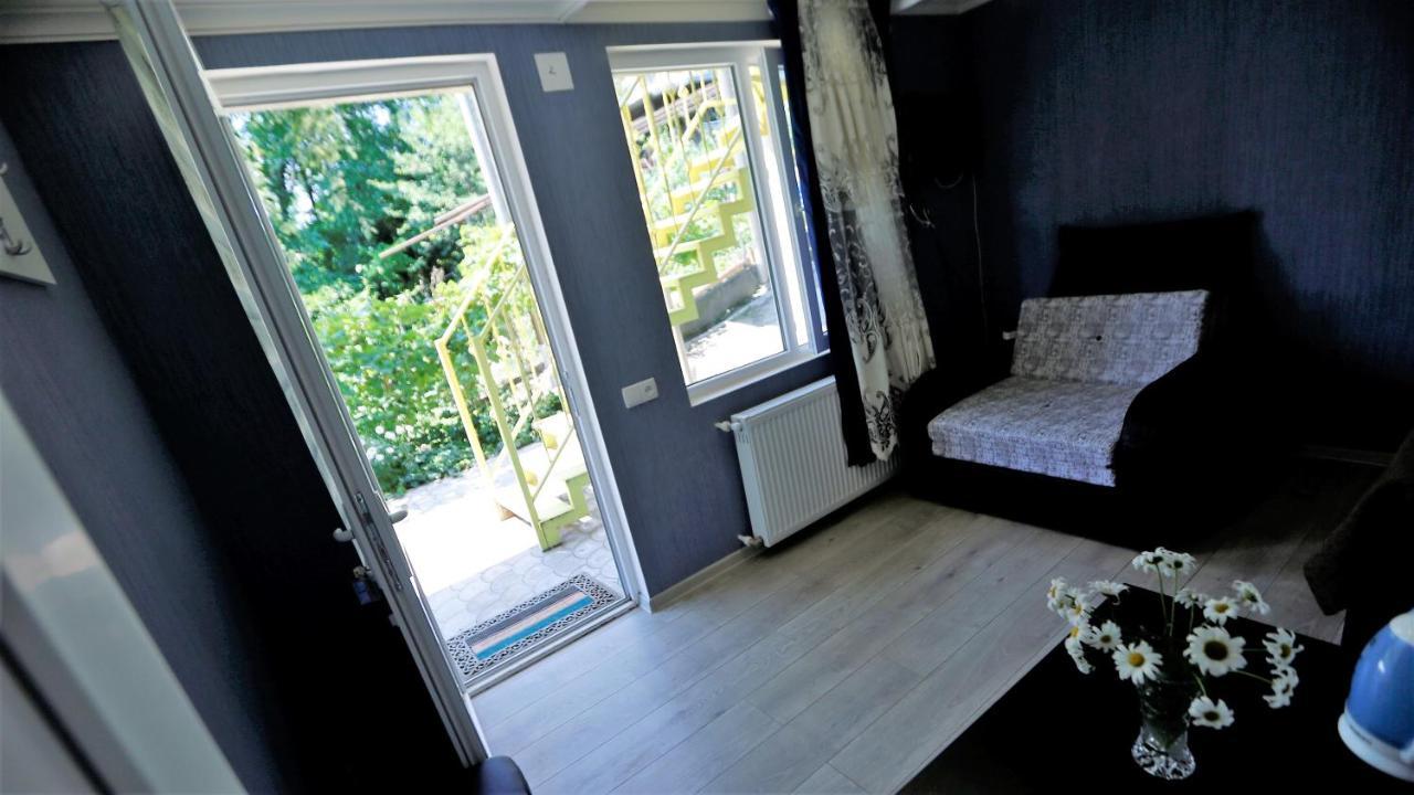 Lilia Guesthouse Сигнахи Экстерьер фото