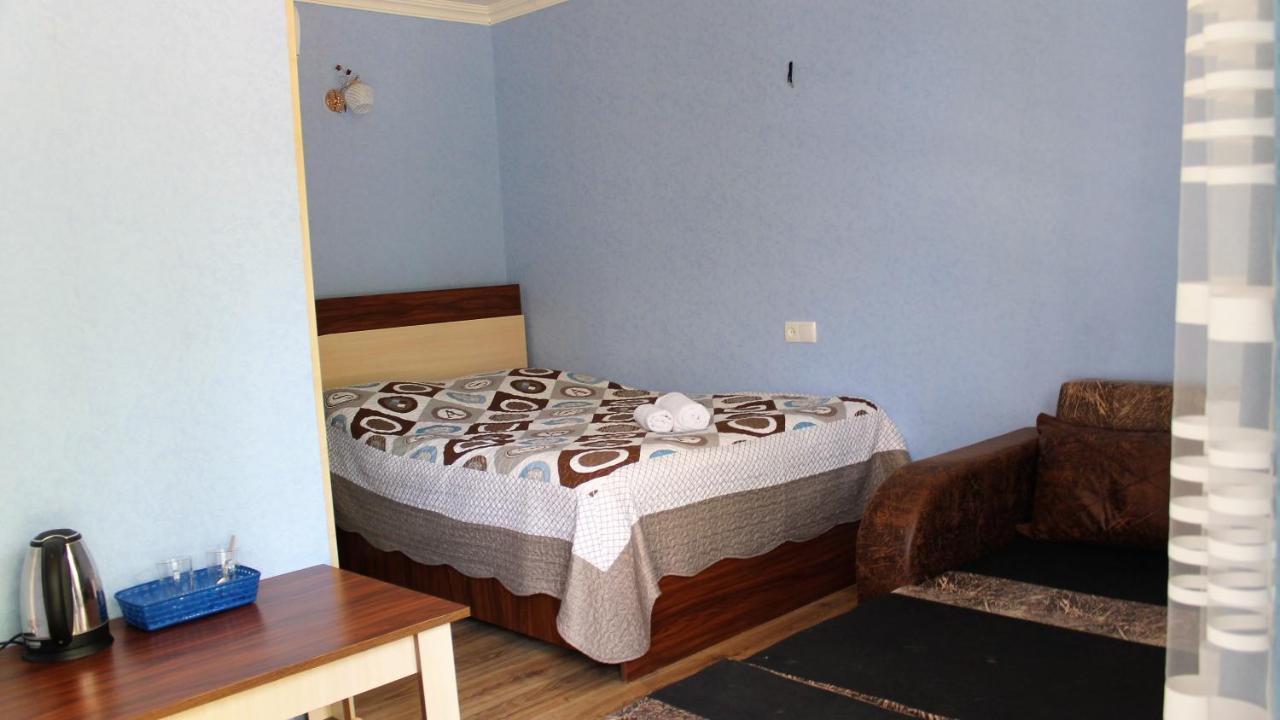 Lilia Guesthouse Сигнахи Экстерьер фото